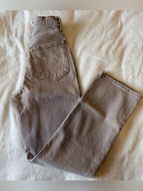 NWT Abercrombie & Fitch Ultra High-Rise '90s Straight Jeans in Taupe